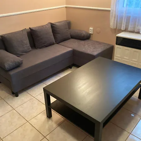 Matyas Apartment *